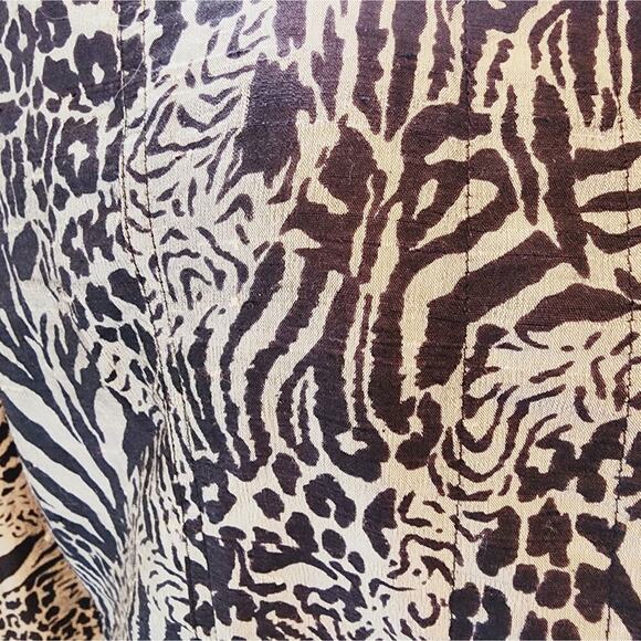 CHICOS BLACK/GRAY ANIMAL PRINT SILK JACKET SIZE 2 (MED) - Picture 2 of 5